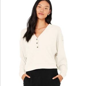 Alo Alolux Soho Cropped Henley Cream